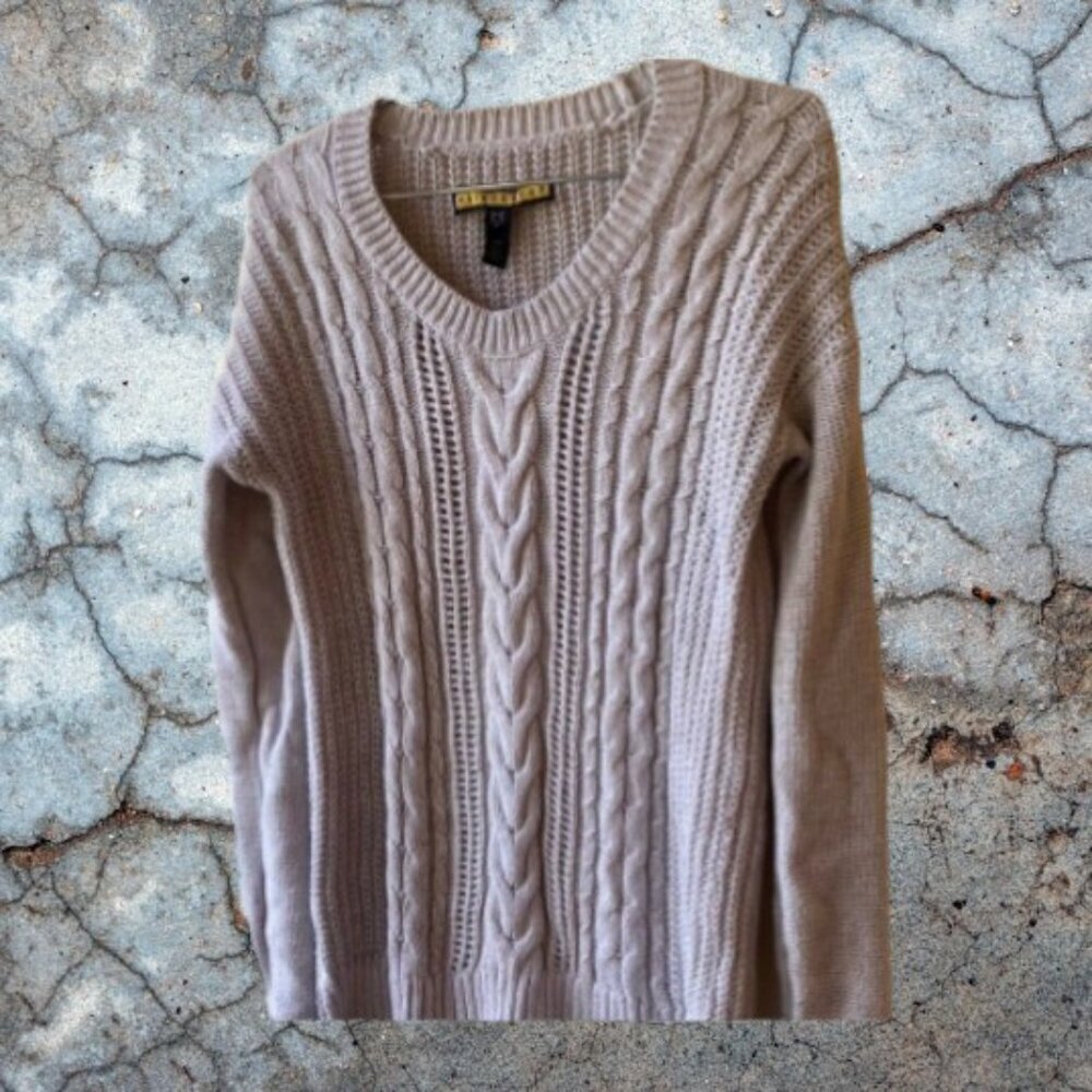 Prince & Fox Hi-Low Sweater - Picture 6 of 7